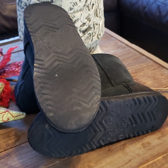 Ugg boots - Picture 3 of 5